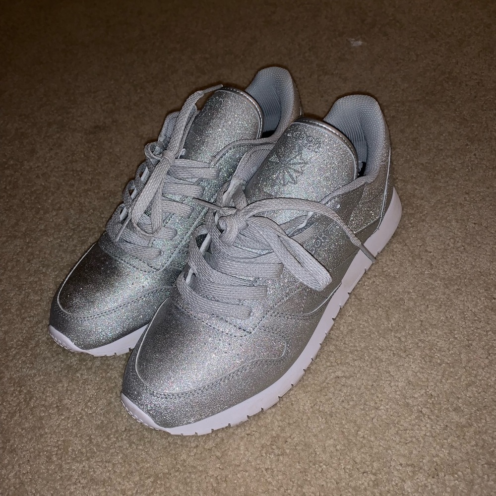 Sparkly Reebok’s ! Need gone ! Can lower